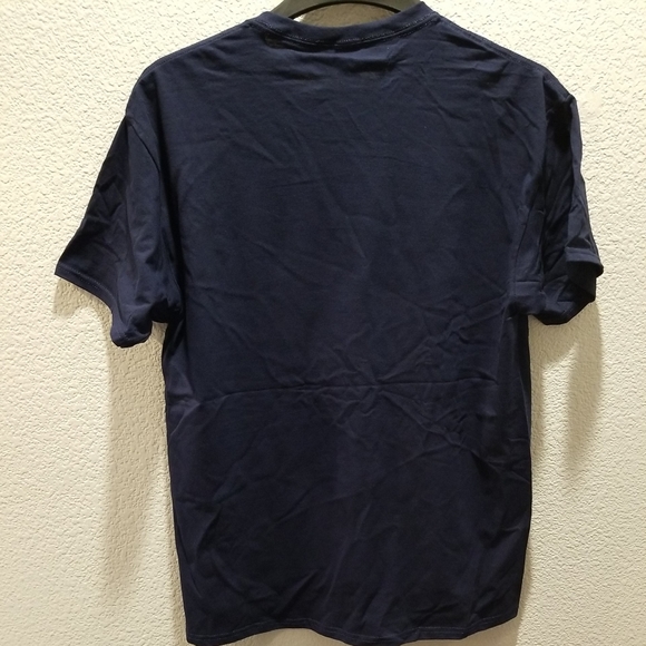 6 Feet Large T Shirt - Picture 3 of 6